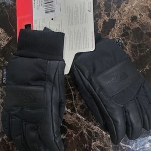 North face glaves